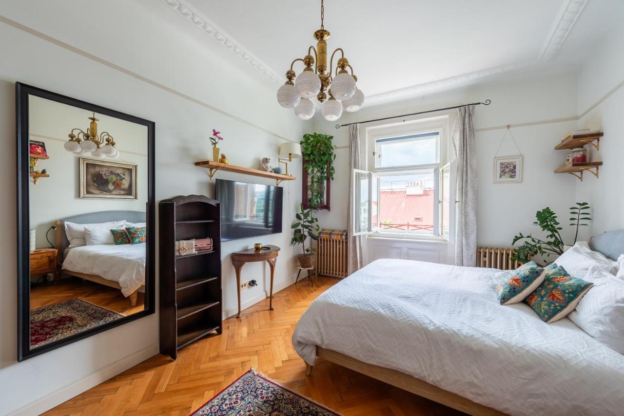Victoria Design Stays - Premium Apartment Ohrada Praha Bagian luar foto